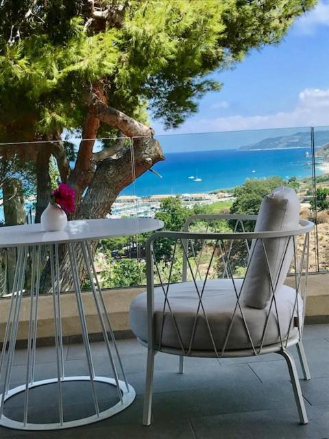 S'O Suites Тропея Экстерьер фото