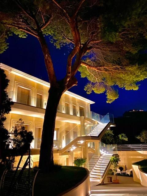S'O Suites Тропея Экстерьер фото